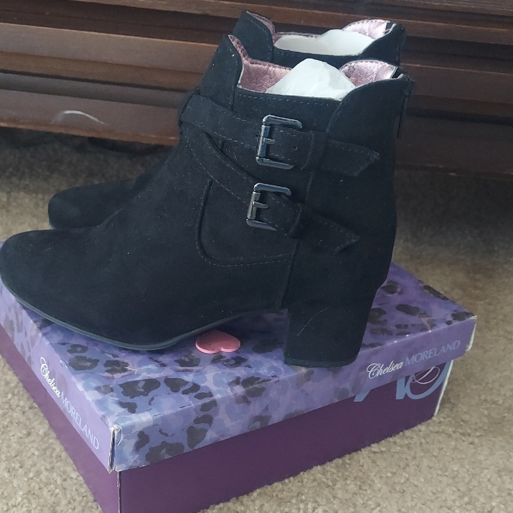 Chelsea Moreland Black Suede Ankle Booties